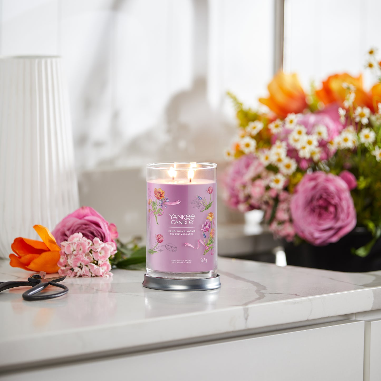 Hand Tied Blooms Signature Large Tumbler 567g