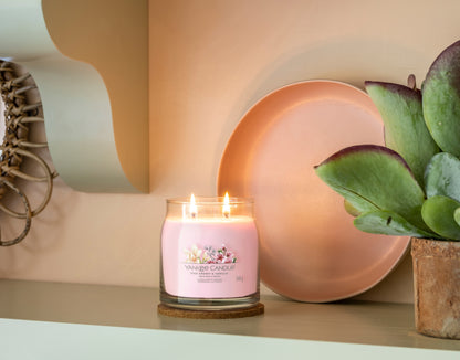 Pink Cherry & Vanilla Signature Medium Jar 368g